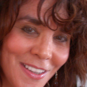 Meet your Posher, Elaine